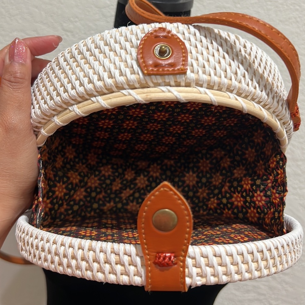 Bali Rattan Bag Crossbody - Picture 2 of 12
